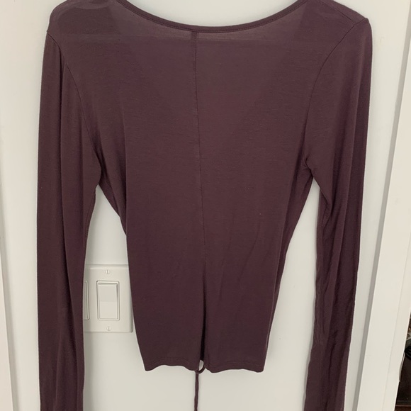 Dark purple adjustable long sleeves top - Picture 3 of 3
